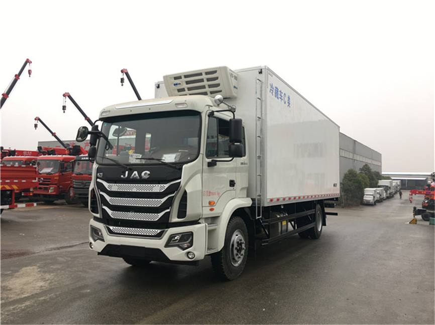江淮格爾發k5 7.8米冷藏車